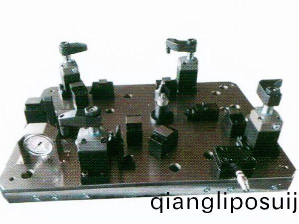 齒輪室(shi)罩蓋液(ye)壓(ya)裌(jia)具(ju)